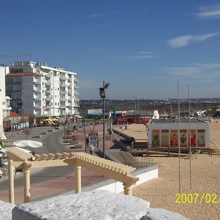 Rua Dr Henrique Gomes דירה Armação de Pêra
